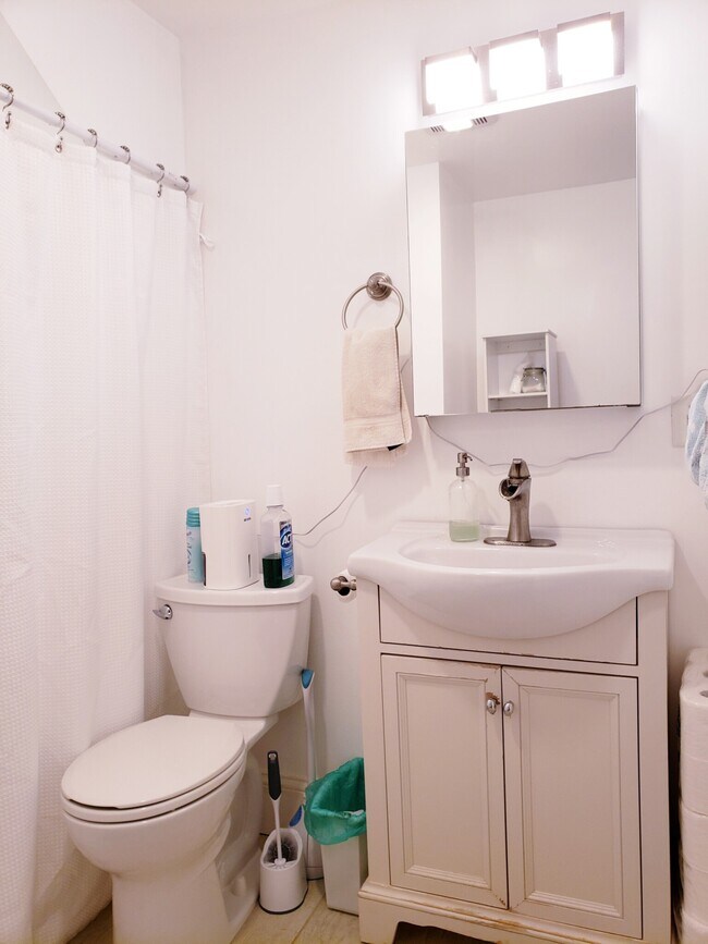 Building Photo - 65 Walden St