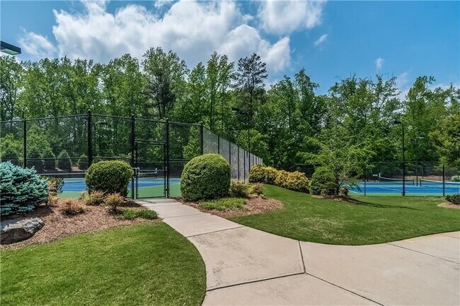 Building Photo - 3945 Pointe Vecchio Cir