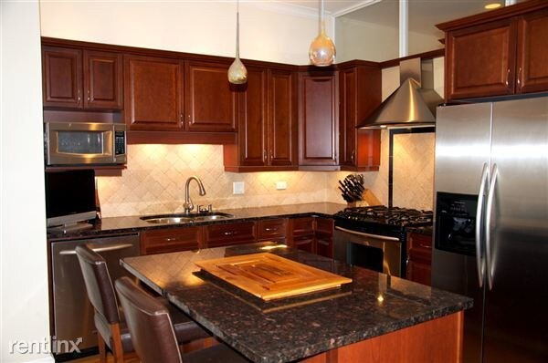 Chestnut Cabinets/Sapphire Granite/Stainless - 800 W Cornelia Ave