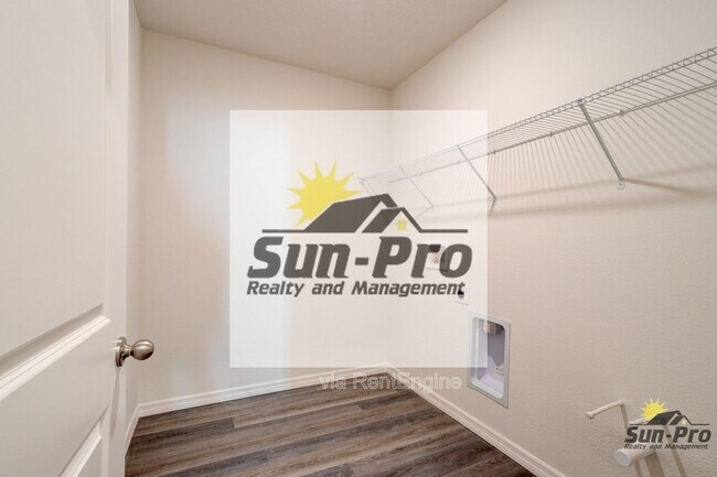 Building Photo - 4240 Acoma Dr