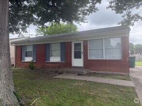 Building Photo - BULLITT COUNTY, HILLVIEW