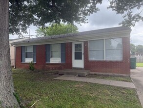 Building Photo - BULLITT COUNTY, HILLVIEW