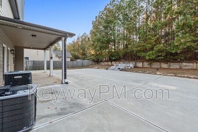 Building Photo - 1023 Iris Glen Dr