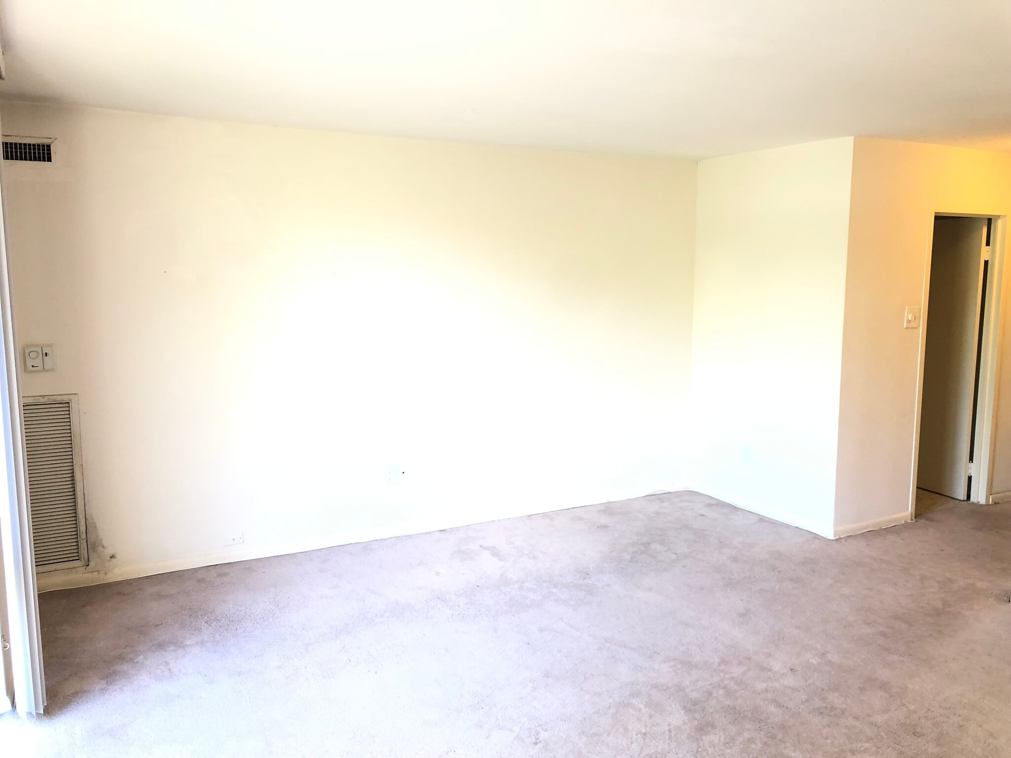 Living Room - 950 25th St NW