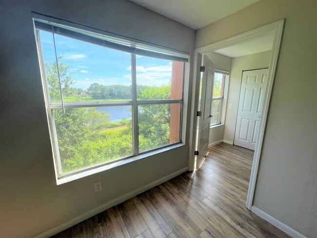 Building Photo - 5128 Conroy Rd