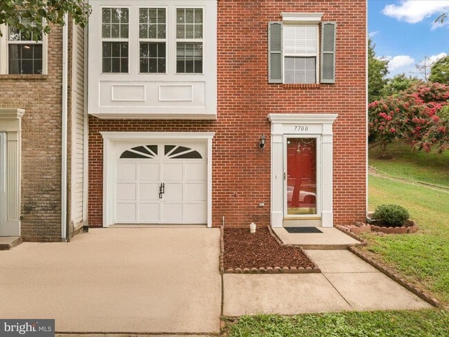 Primary Photo - 7700 Shadowcreek Terrace