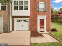 Building Photo - 7700 Shadowcreek Terrace