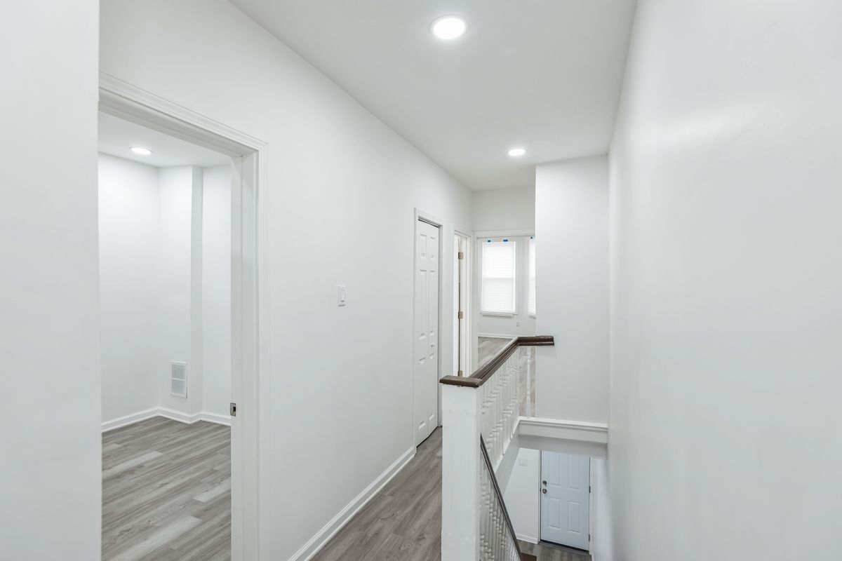 Building Photo - 5540 Harmer St