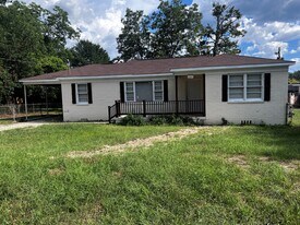 Building Photo - 3468 Shenandoah Dr