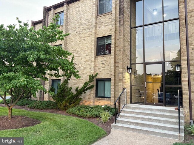 Building Photo - 10630 Provincial Dr