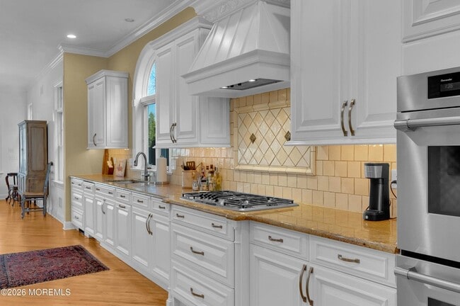 Building Photo - 619 Beacon Blvd