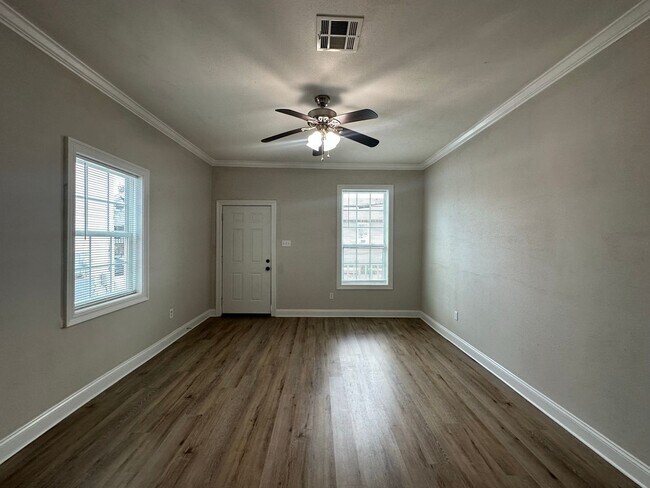 Building Photo - Rental in Bayou St. John Neighborhood