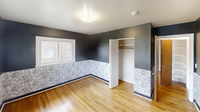 Building Photo - 372 Highland Dr