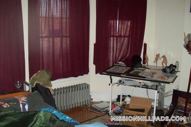 Building Photo - 174 St Alphonsus St