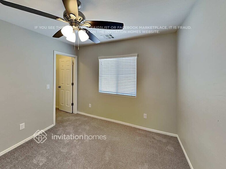 Building Photo - 41256 W Little Dr