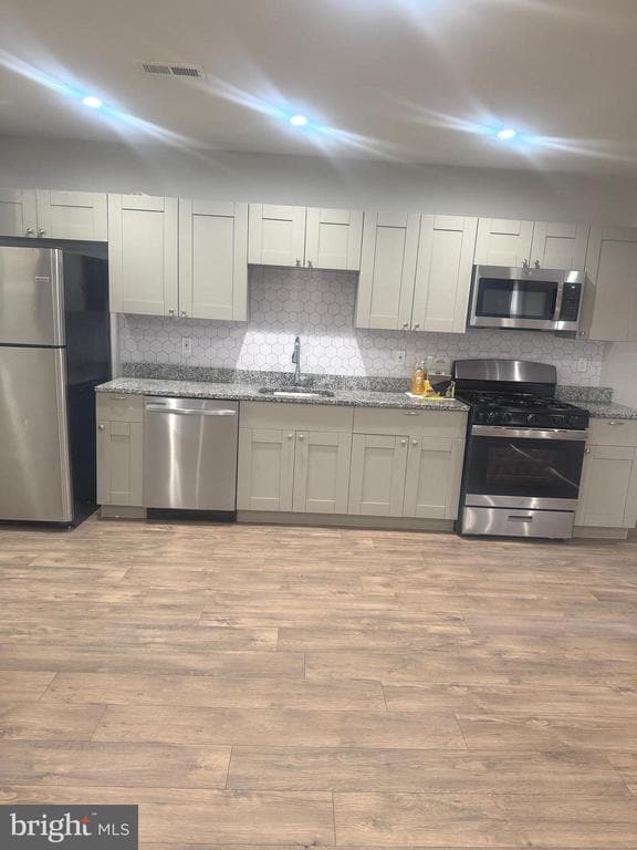 Building Photo - 609 Brunswick Ave