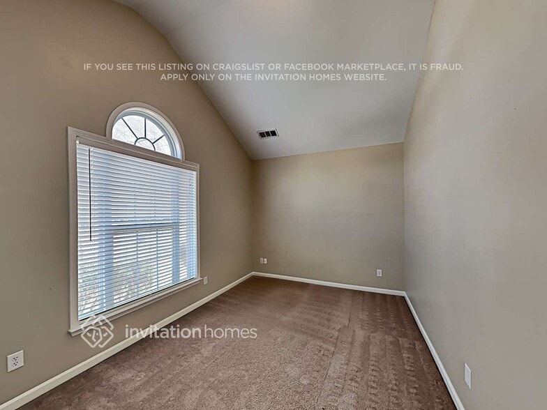 Building Photo - 5020 Fieldstone View Cir