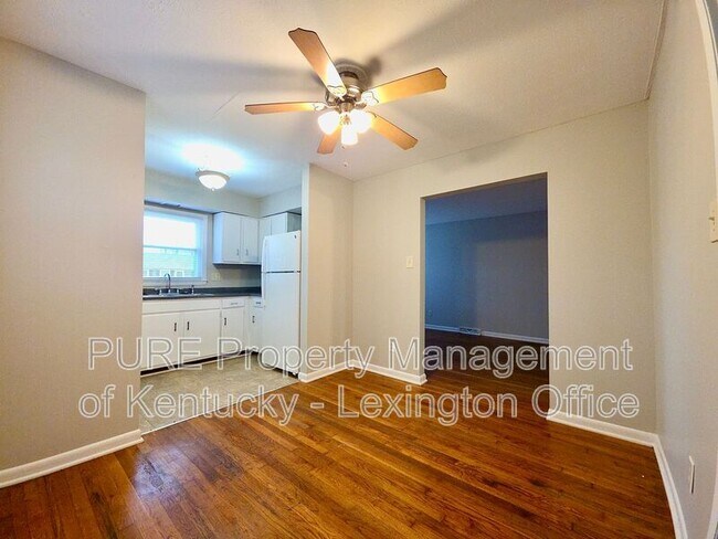 Building Photo - 304 Radcliffe Rd