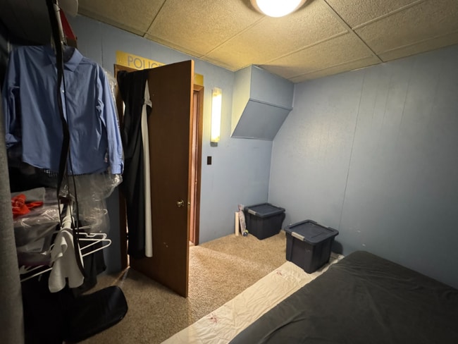 Building Photo - 221 4th St SW