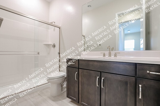 Building Photo - Desirable Community of Arabella