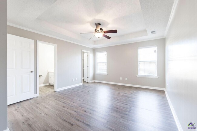 Building Photo - 404 Chadwyck Cir