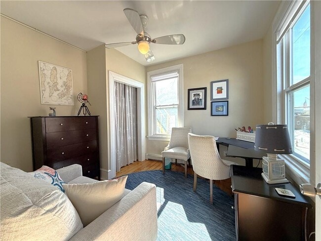 Building Photo - 3 Howard St