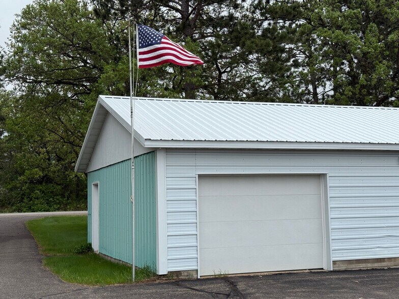 Garage - 42057 County Road 1