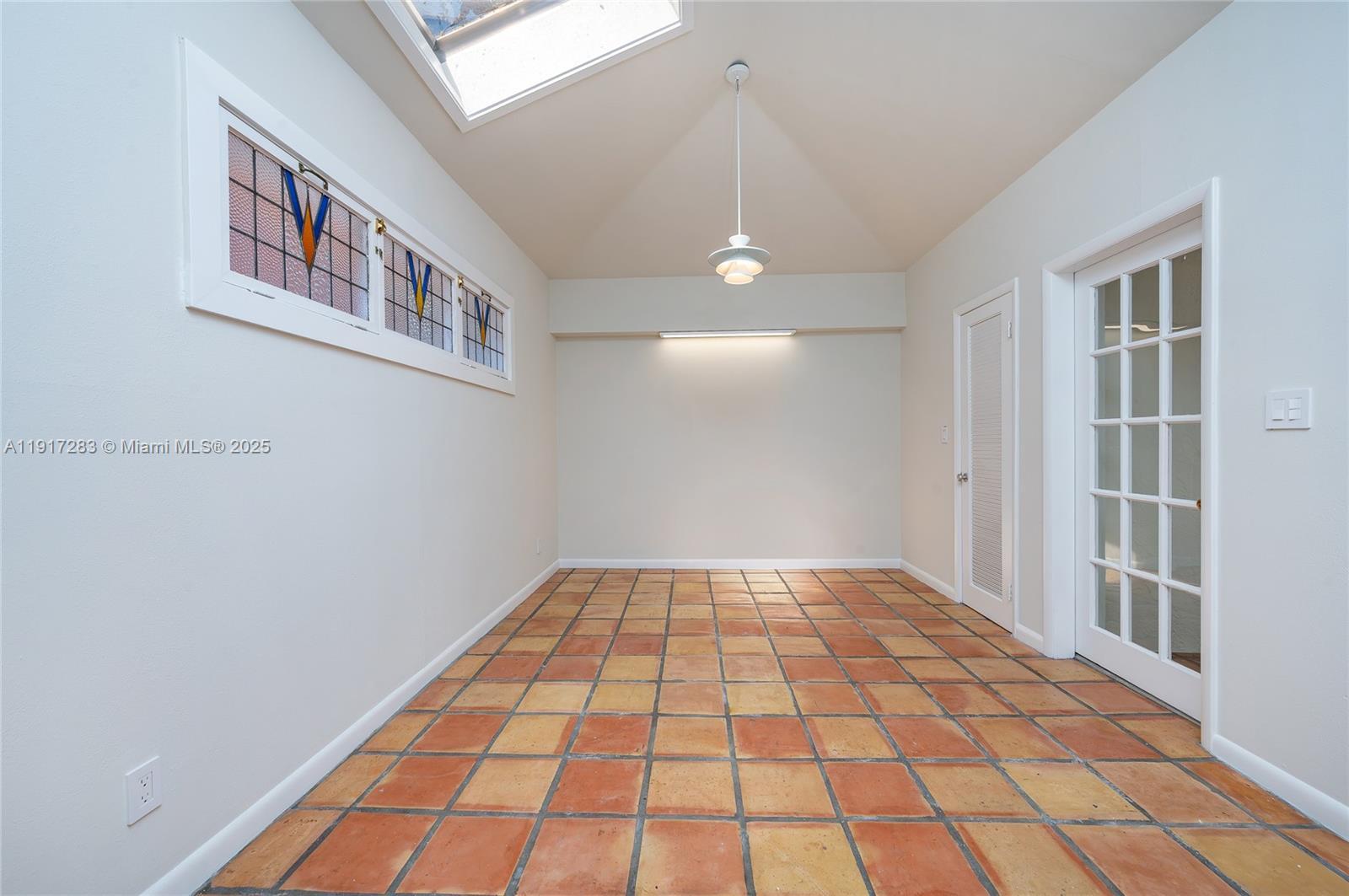 Building Photo - 3240 Morris Ln