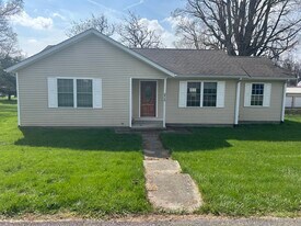 Building Photo - 22174 Vine St