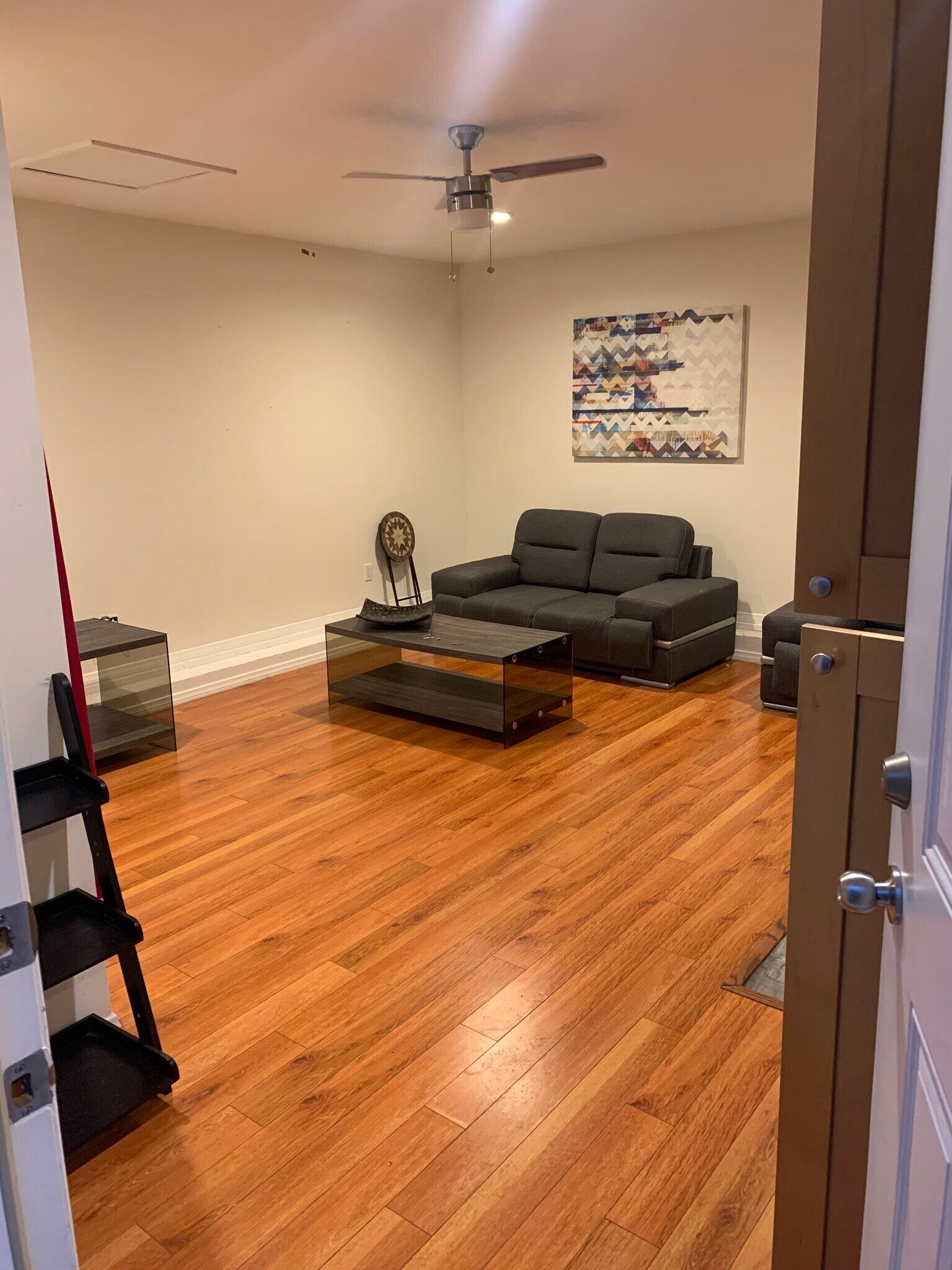 Building Photo - 766 N Alexandria Ave