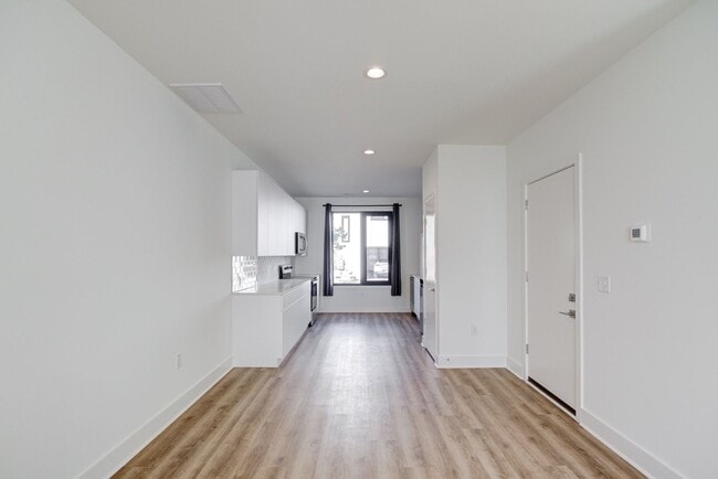 Building Photo - Luxury 3 Bed Townhome in Durham RTP