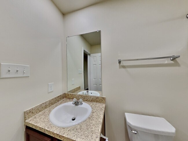 Building Photo - 12623 Mountain Daisy Rd