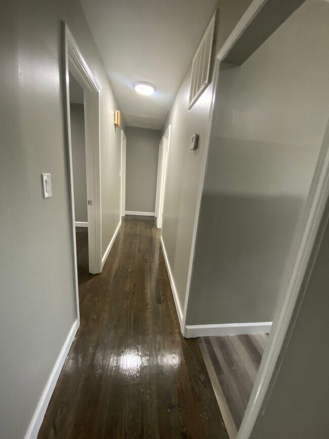 Building Photo - To apply please visit our website www.dadpropertiesnwi.com