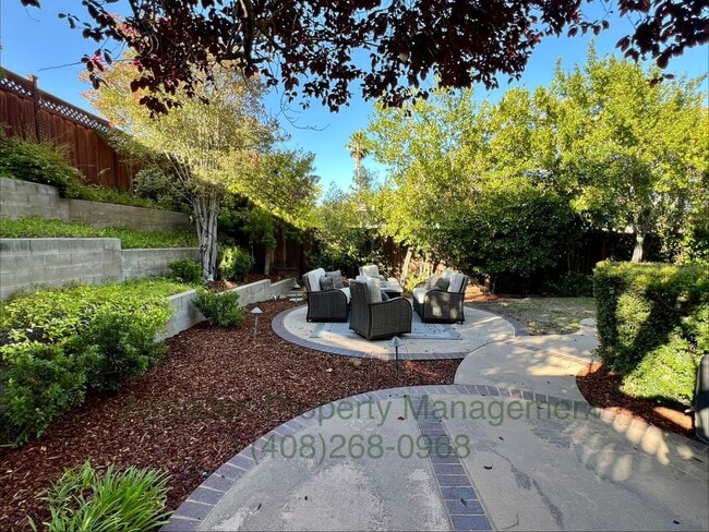 Building Photo - 7000 Sterling Gate Ct