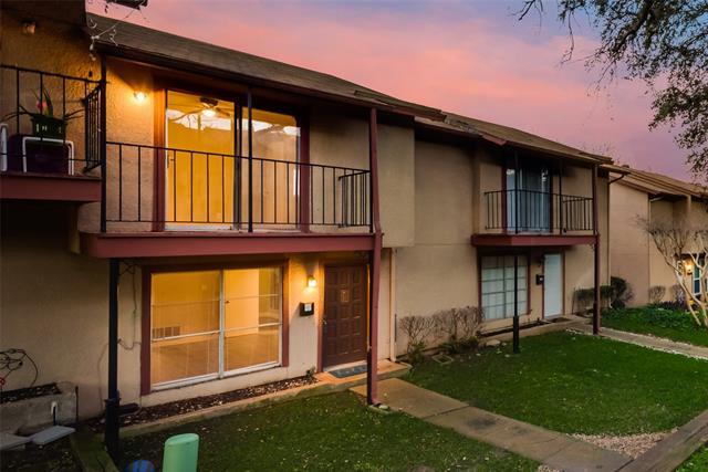 Building Photo - 5620 Marina Dr