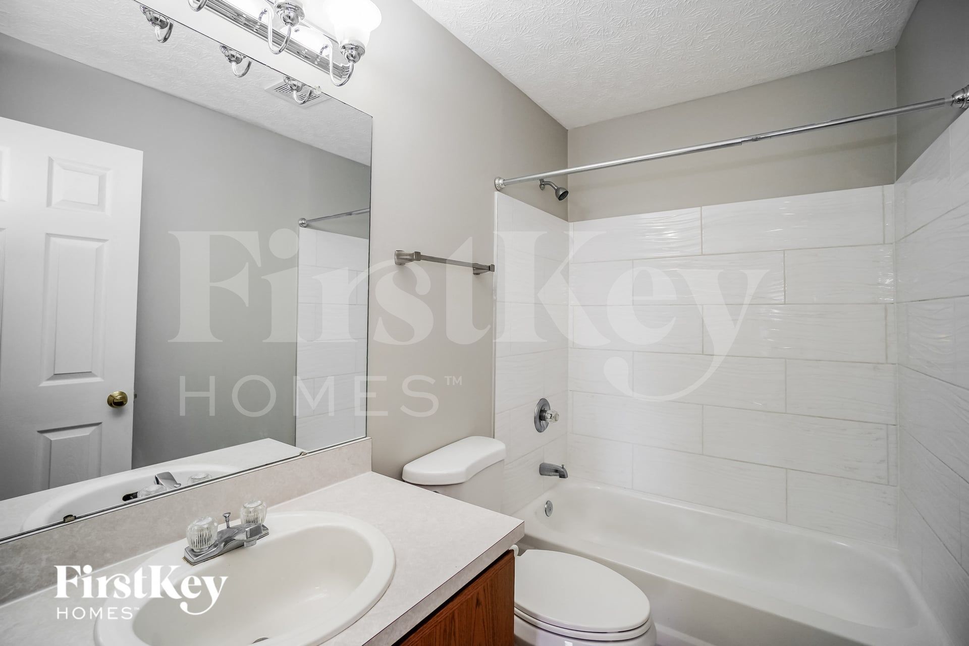 Building Photo - 5947 Heritage Farms Dr