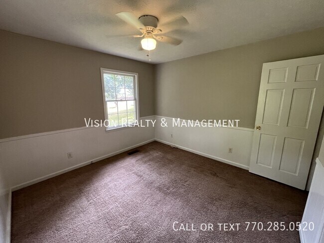 Building Photo - 55 S Greenwood Dr