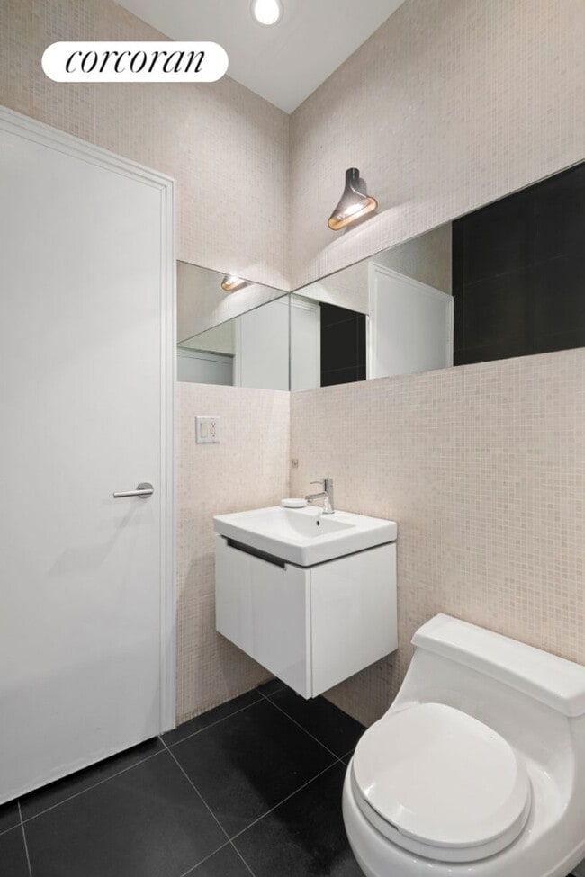 Building Photo - 46 Lispenard St