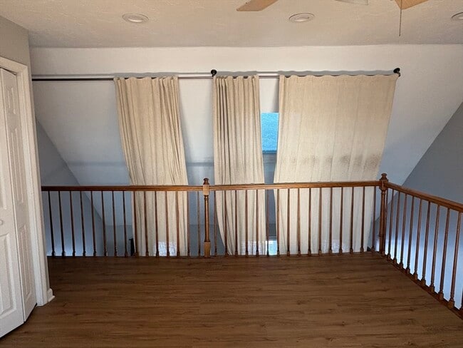 Building Photo - 453 Turnpike St