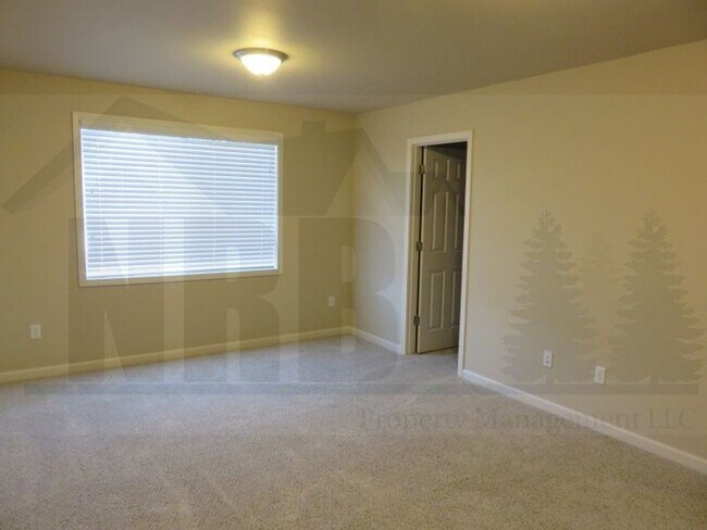 Building Photo - Gorgeous 4 Bedroom home located in Puyallup!