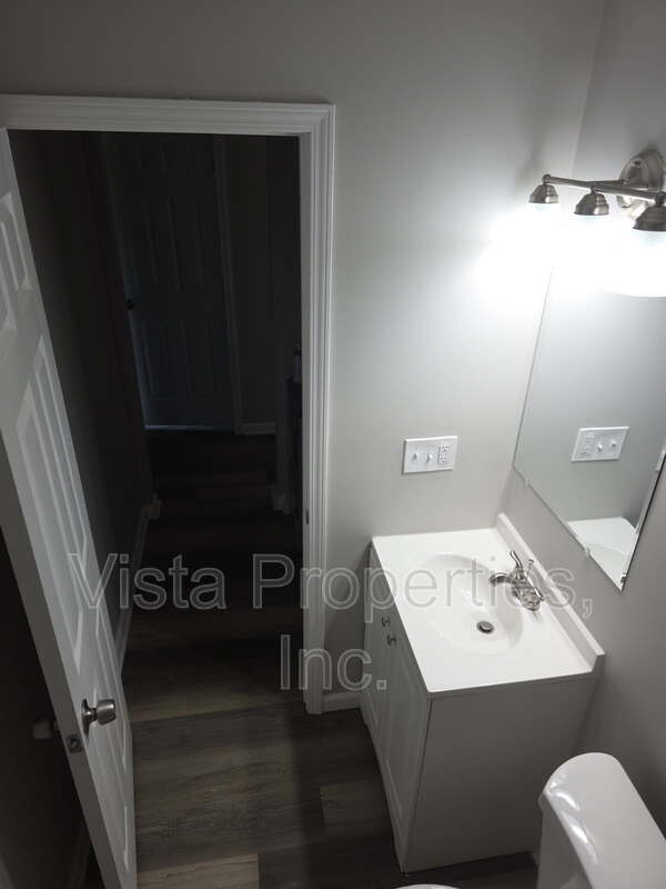 Building Photo - 5510 Halstead Ave