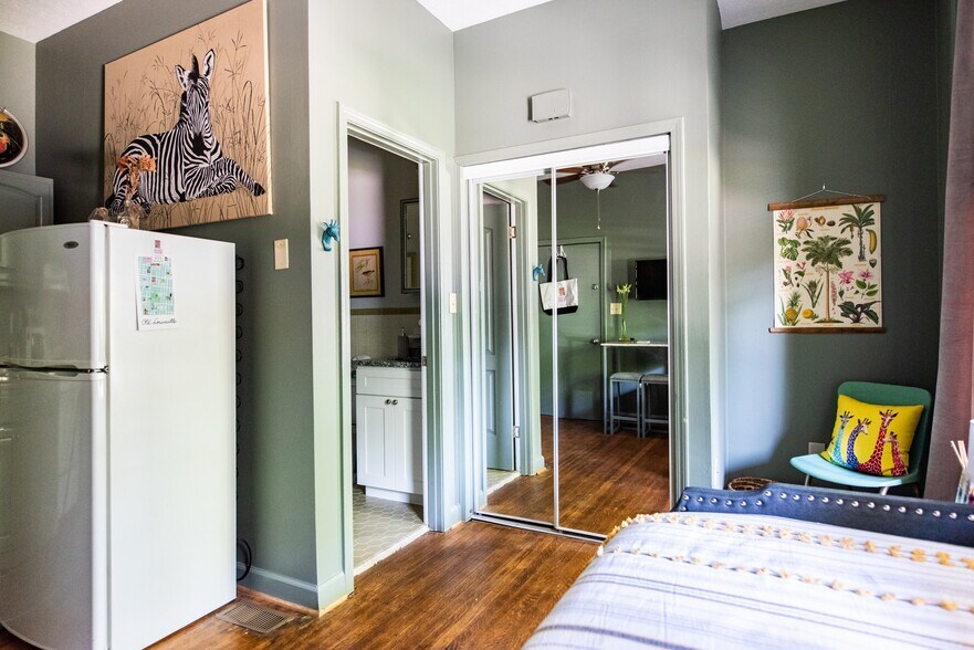 Building Photo - 1225 S 6th St