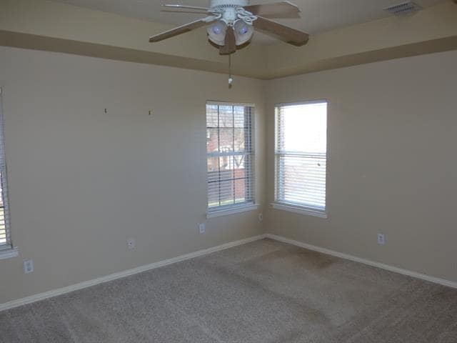 Building Photo - 1820 Sumac Dr