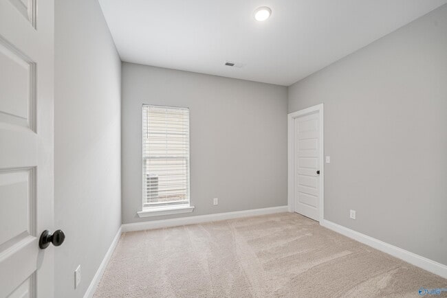 Building Photo - 1013 Highgrove Hts NW