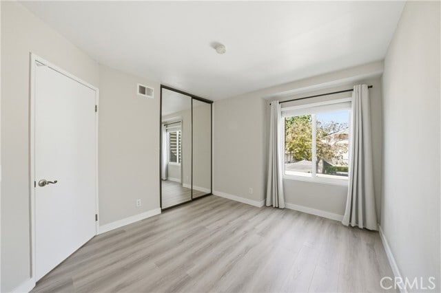 Building Photo - 337 Deerfield Ave