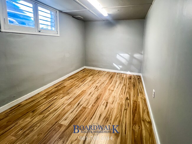 Building Photo - 1748 S Main St