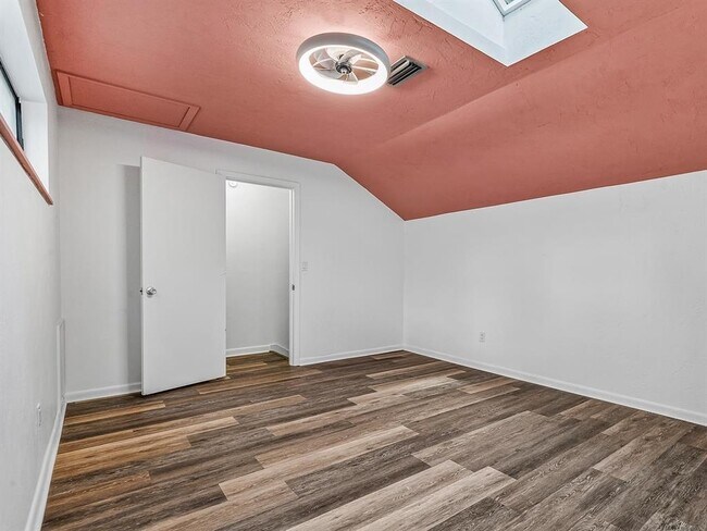 Building Photo - 3335 Micanopy Trail