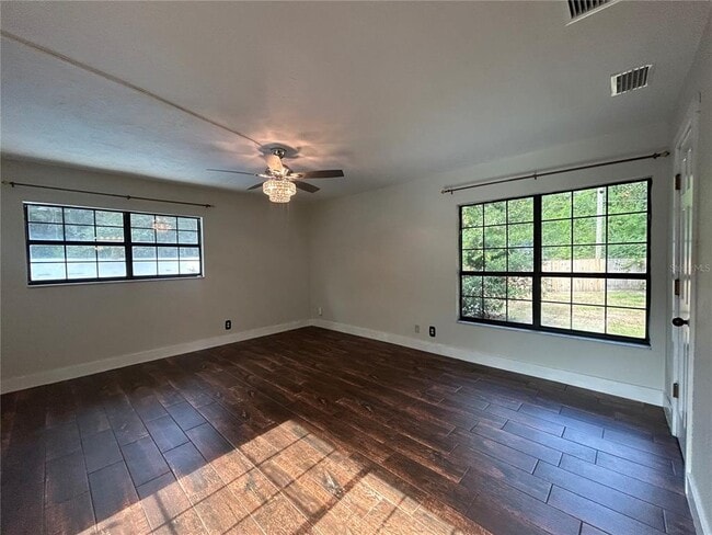 Building Photo - 3322 NW 39th Ter