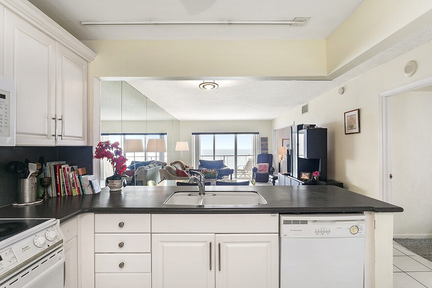 Ocean view from the kitchen. - 1500 S Ocean Blvd