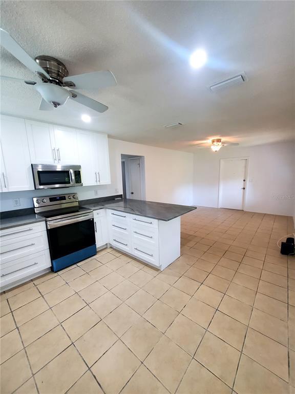 Building Photo - 1020 70th St N